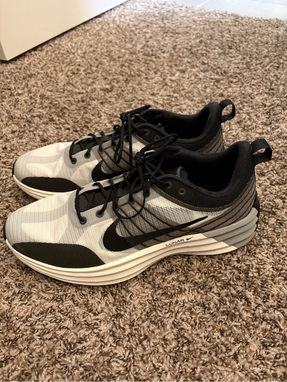 Nike Lunar Men’s Black and White Athletic Running Shoes